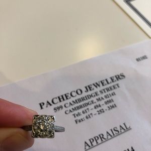Lady's platinum cluster diamond ring